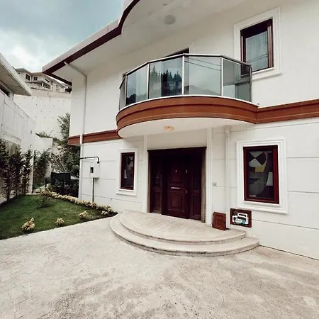 Villamaiasapanca * Sapanca